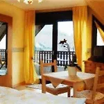 Konukevi Haus Gruenewald 3*