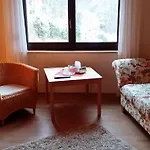 Konukevi Haus Gruenewald Zell an der Mosel