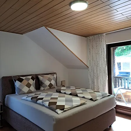 Haus Gruenewald Vendégház Zell an der Mosel