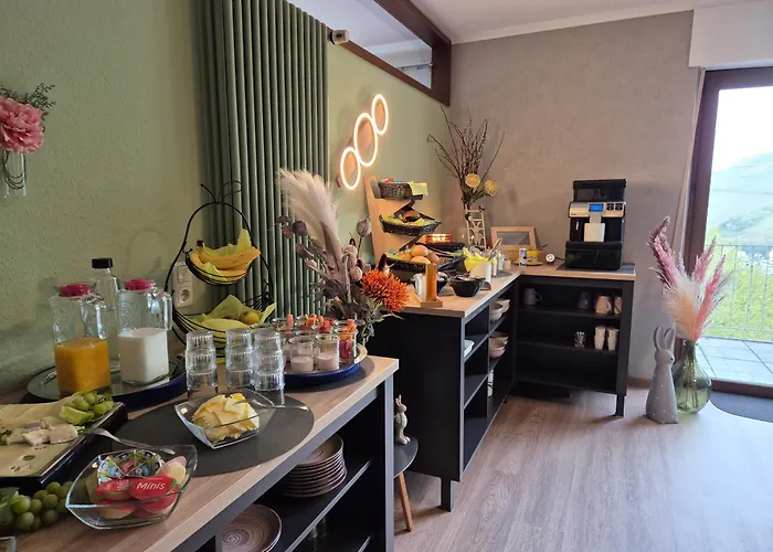 Haus Gruenewald 3* 첼 안 데어 모젤