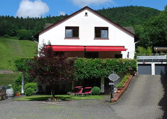 Haus Gruenewald 게스트하우스 첼 안 데어 모젤