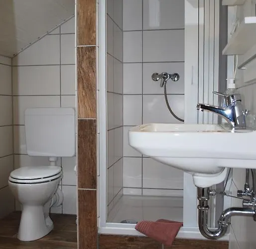 Haus Gruenewald 게스트하우스 3*