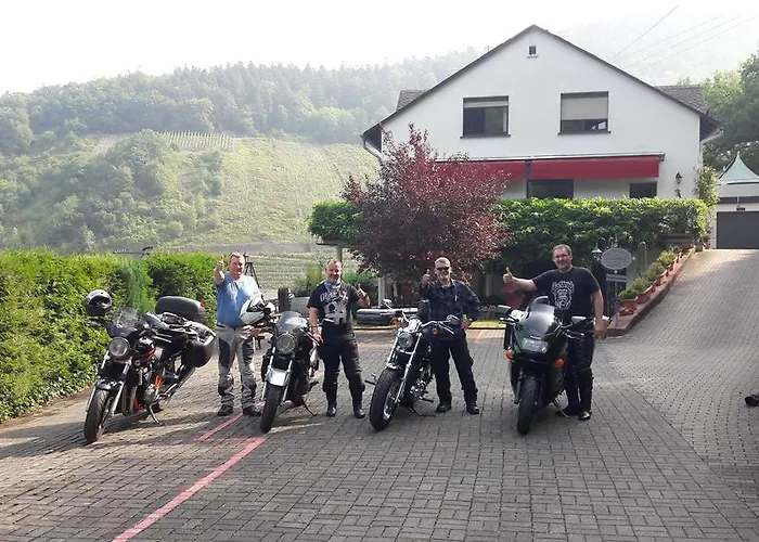 Haus Gruenewald 첼 안 데어 모젤